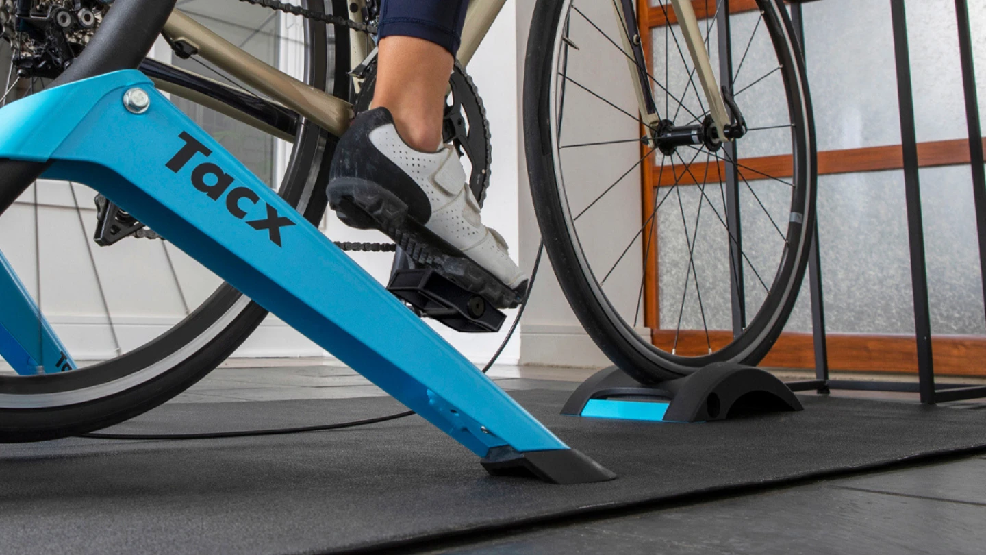 Come allenarsi a casa con la bici