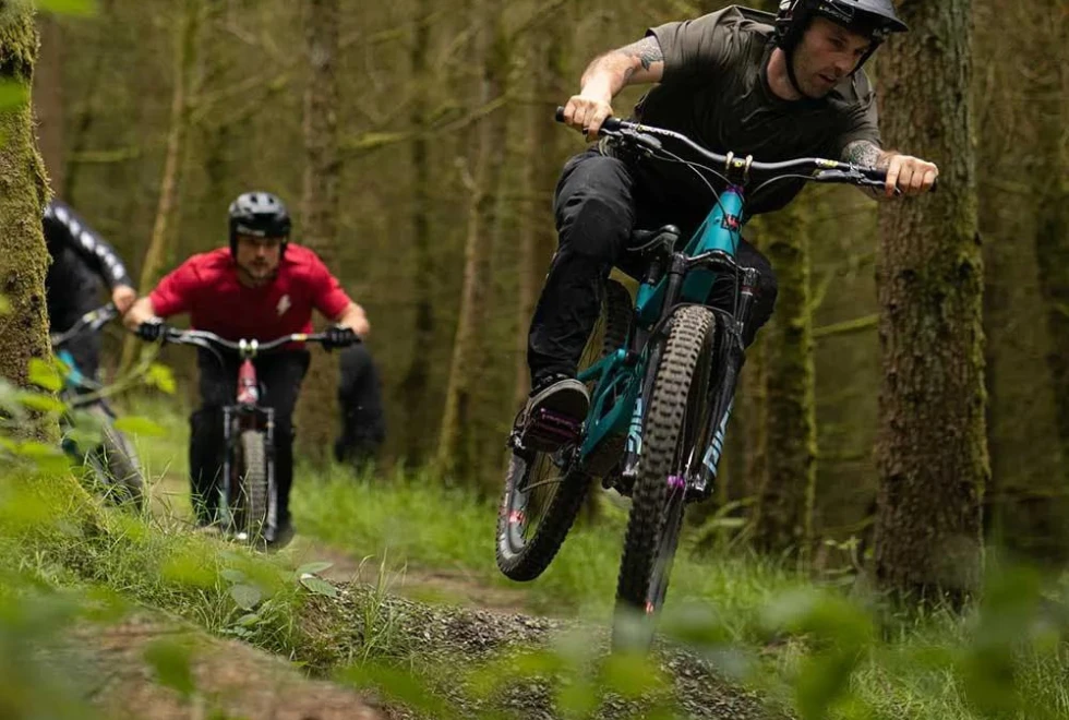 Do you love off-roading? Lots of discounted MTBs in stock!