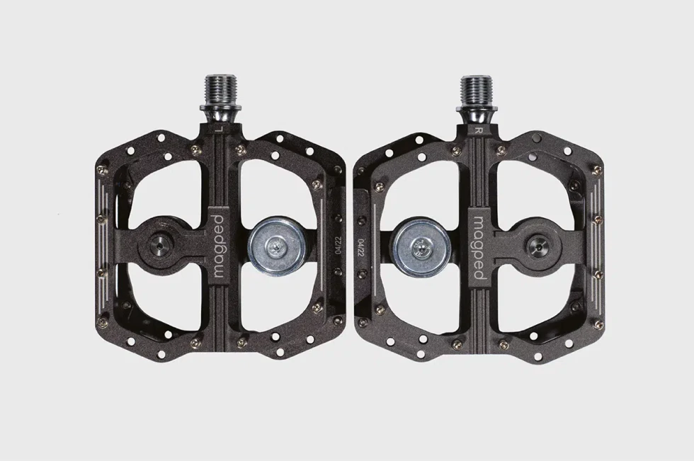 Magped Enduro 150N＋ LINTAMAN 42 セット magped Enduro Magnetic Pedals Grey Design 150N 2021 Dirt